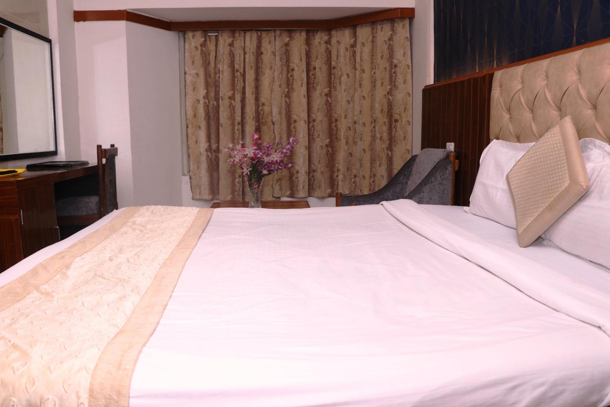 Hotel Samrat International Patna  Eksteriør billede